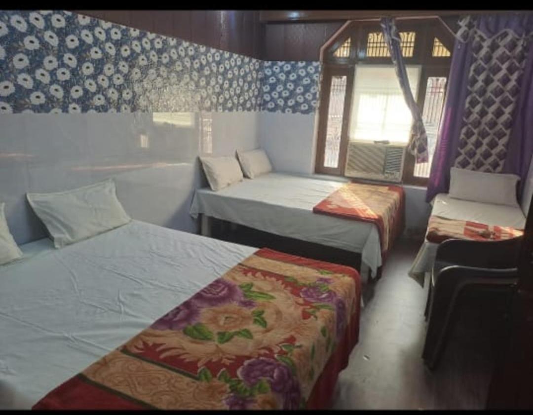 Kashi Annapurna Guest House Varanasi Quarto foto